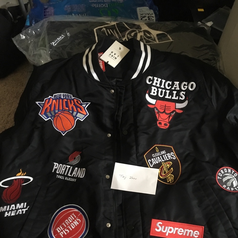 Supreme nba jacket size xl